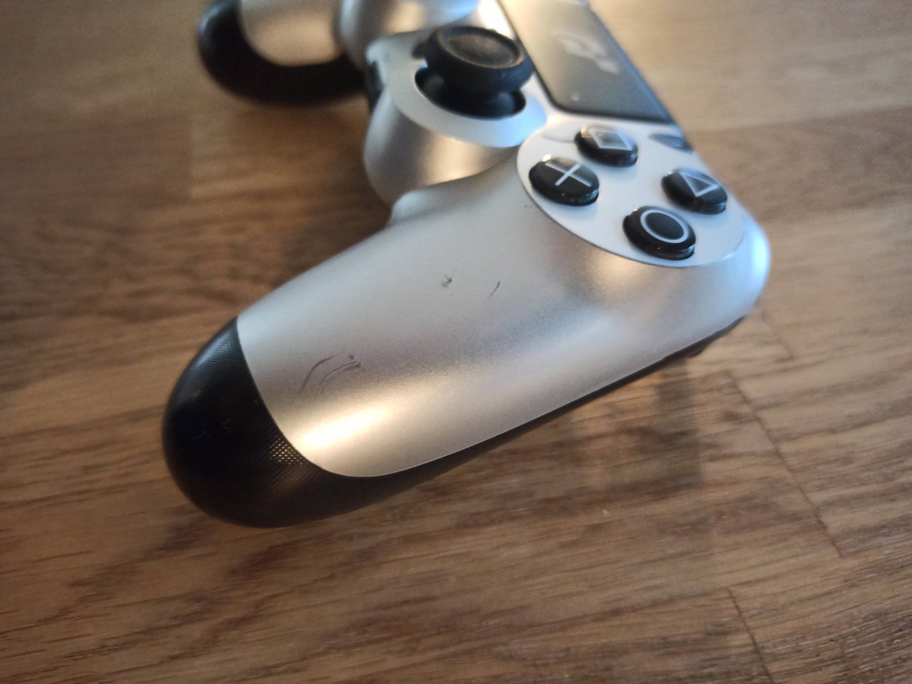 Controller: Original Controller PS4 Wireless DualShock 4 V2 Gran Turismo – Usato da Oberweningen venduto da mar_87mx 4