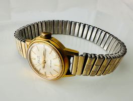 AVIA SWISS MADE Mécanique Incabloc 22 mm en bon état vintage