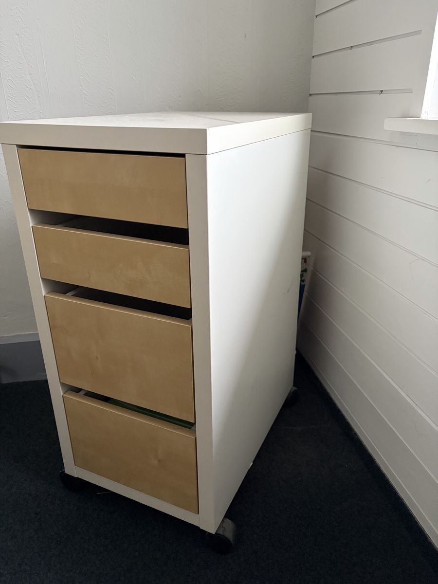 Ikea Banconi: Rollcontainer IKEA weiss mit Holzschubladen gebraucht – Usato da Bazenheid venduto da tab_w525 1