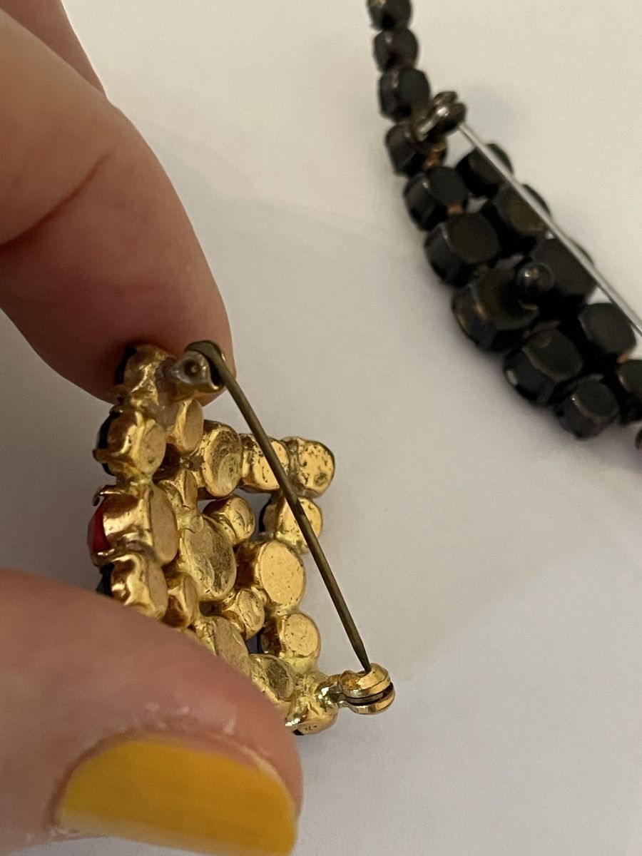 Spille & Fermagli: 2 Vintage Broschen, Strass Steine. – Usato da Winterthur venduto da tat_ky5h 4
