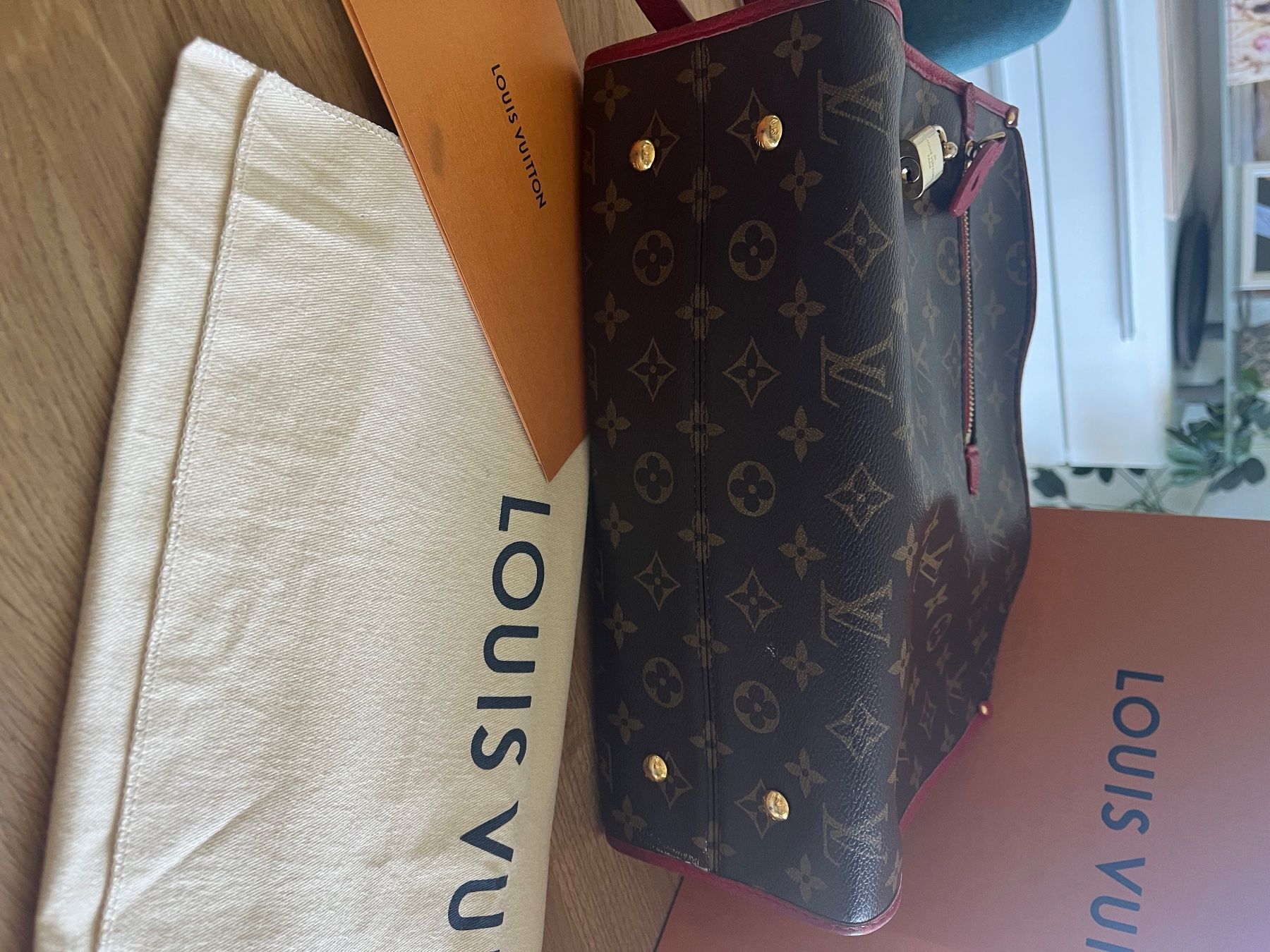 Louis Vuitton Borse da donna: Louis Vuitton sehr gut erhalten – Usato da Buochs venduto da Cholena1 3