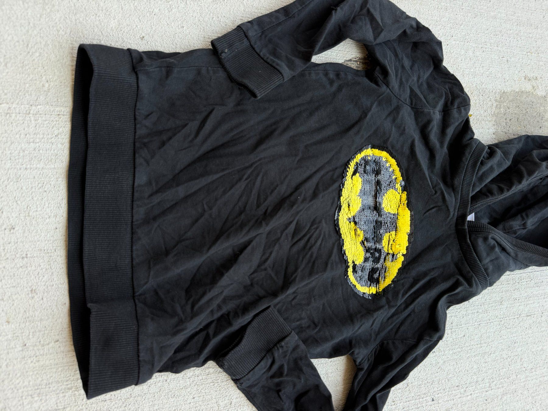 Pullover & Sweatshirts: Kapuzenpullover Batman Schwarz Wendepailletten – Gebraucht aus Riehen von ann_76jw 4