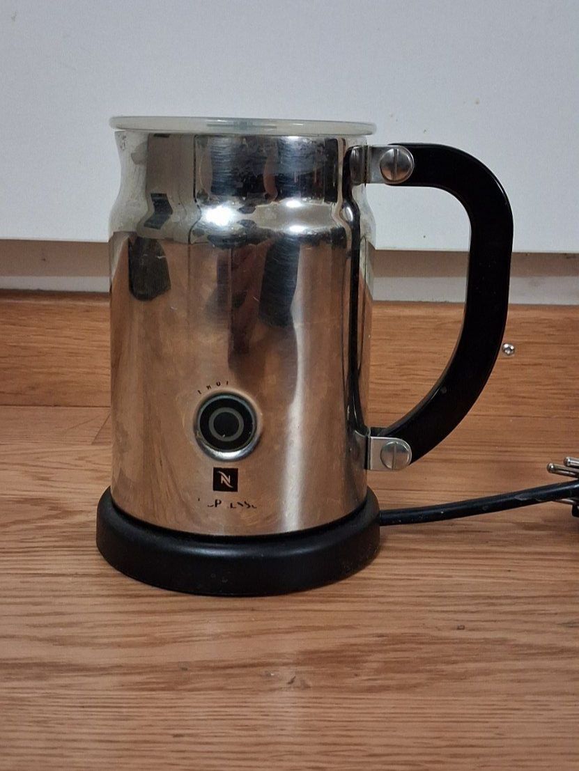 Elettrodomestici da cucina: Nespresso Milchaufschäumer – Usato da Bern venduto da KavIndustries