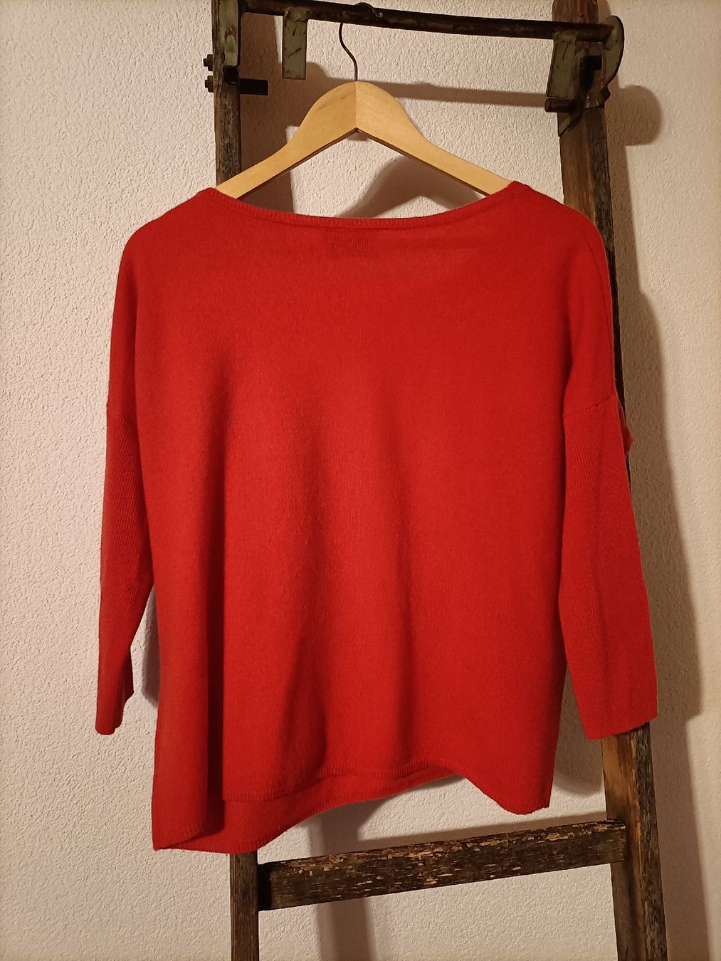 Pulls & Sweat-shirts: Roter Kaschmir-Pullover, Grösse 34 – D'occasion à St. Gallen par jan_ccx7 1