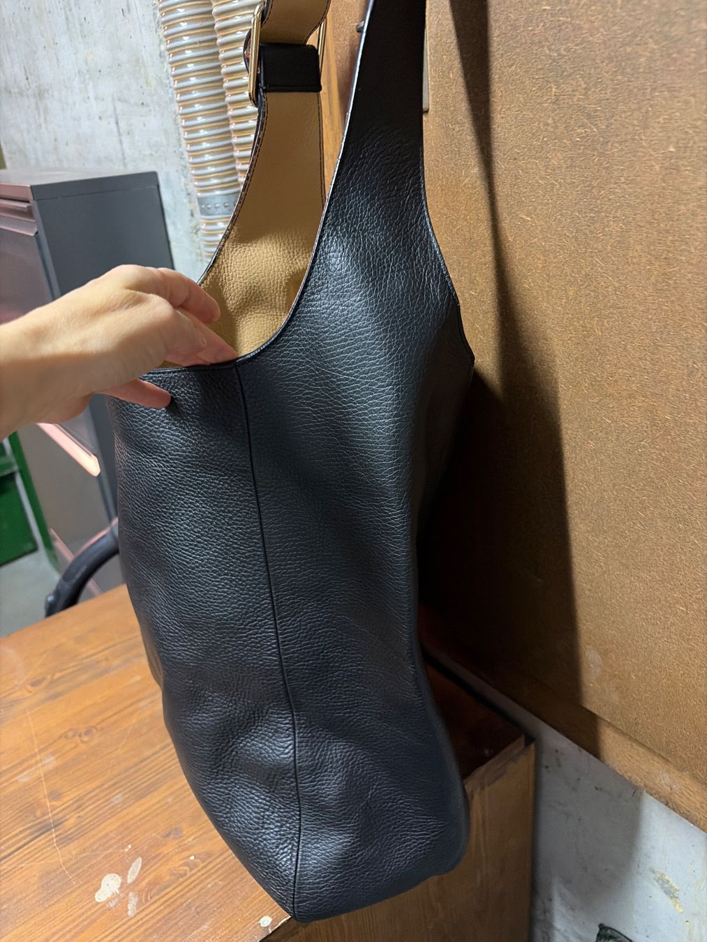 Cos Borse da donna: COS Leder-Schultertasche – Nuovo (secondo la descrizione) da Gams venduto da iri_p5xt 2