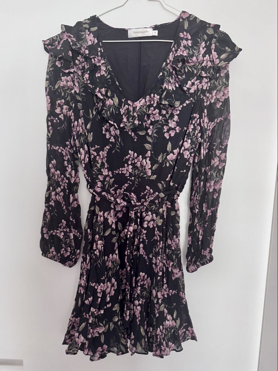 Zimmermann Robes: Zimmermann Kleid Gr. 3 Floral Schwarz – D'occasion à Steckborn par rab_y78k