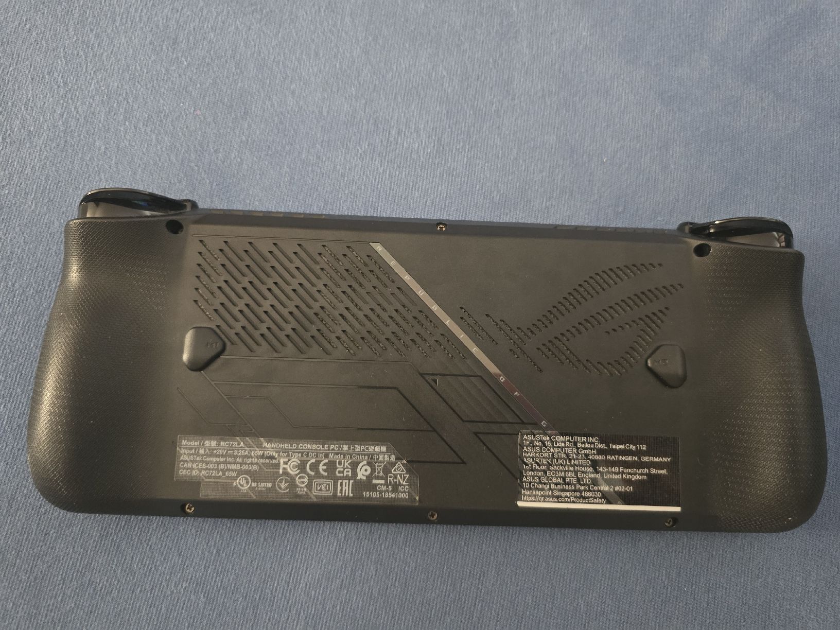 Asus Console: ROG Ally X Handheld Konsole für Gaming – Usato da Brunnadern venduto da juni67 1