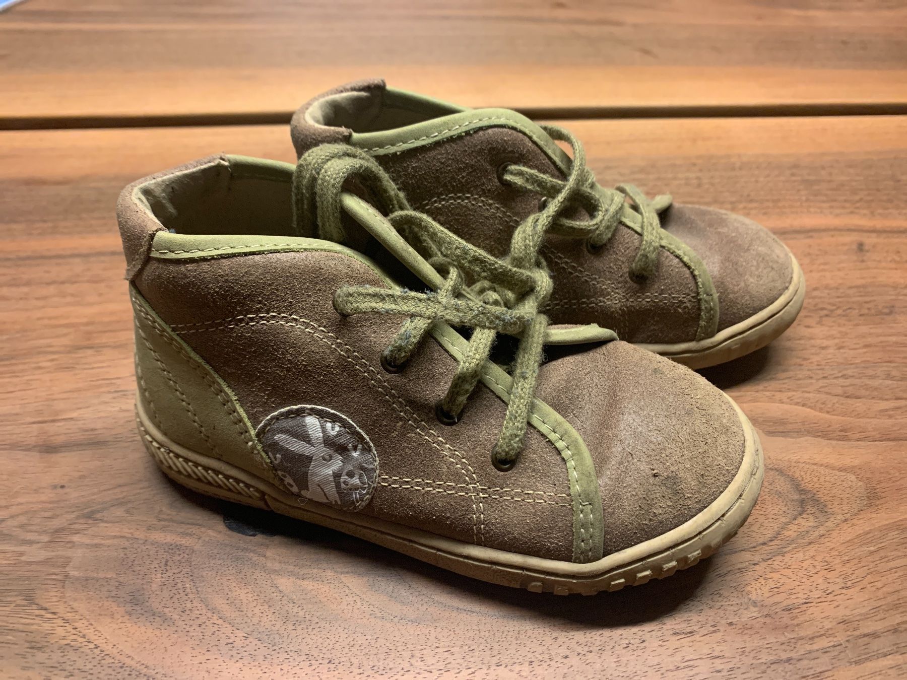 Schuhe für Jungen: hohe Halbschuhe aus Leder Gr 27 – Gebraucht aus Kallnach von Thetrader