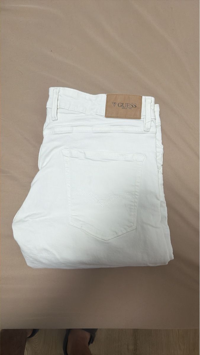 Guess Jeans: Hose Guess weiss Herren  – Nuovo (secondo la descrizione) da Mollis venduto da man_rpj6