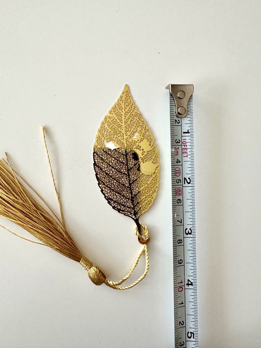 Altre raccolte & rarità: Golden Leaf Bookmark with Tassel – Nuovo (secondo la descrizione) da Gattikon venduto da Sarahs_Schatzkammer 3