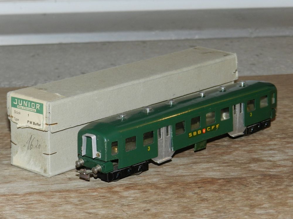 Junior H0 WS Personenwagen grün 3Kl. gespritzte Version | Kaufen auf ...