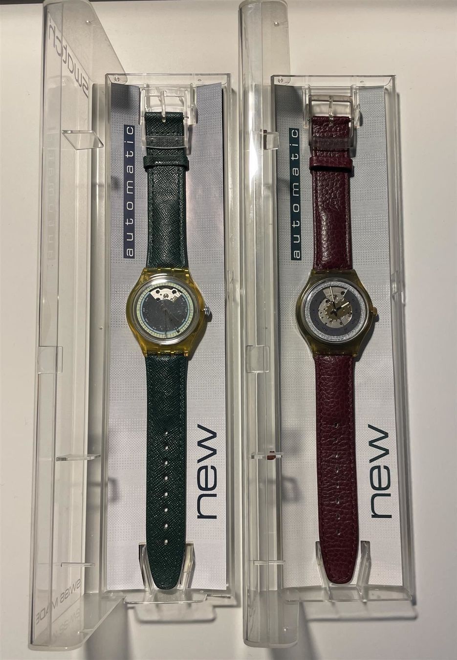Swatch Orologi: SWATCH AUTOMATIC UHREN: GRüN UND ROT – Nuovo e nell'imballaggio originale da Buchs AG venduto da Byru