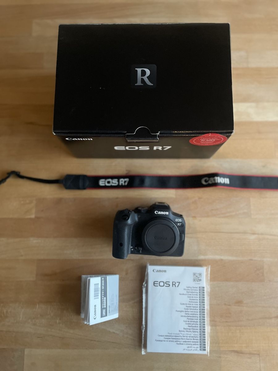 Canon Appareil photo: Canon EOS R7 Kamera Body – D'occasion à Biel/Bienne par Benjamin_Earnhart 1