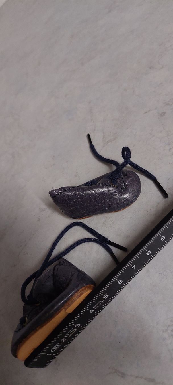Bambole: 5Paar Puppenschuhe  – Usato da Muri AG venduto da nindo1 7