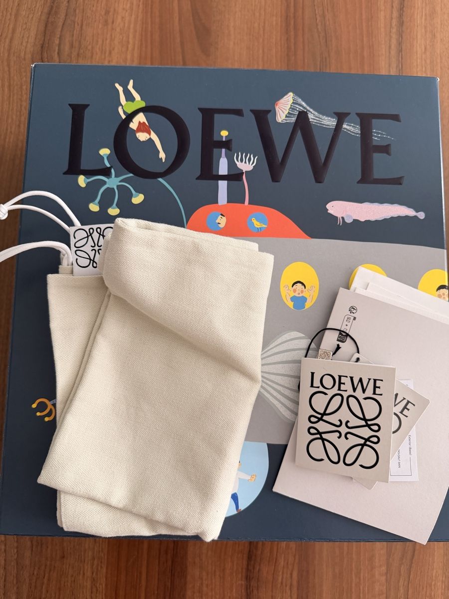 Loewe Taschen: Loewe small puzzle – Gebraucht aus Luzern von bambola92 7