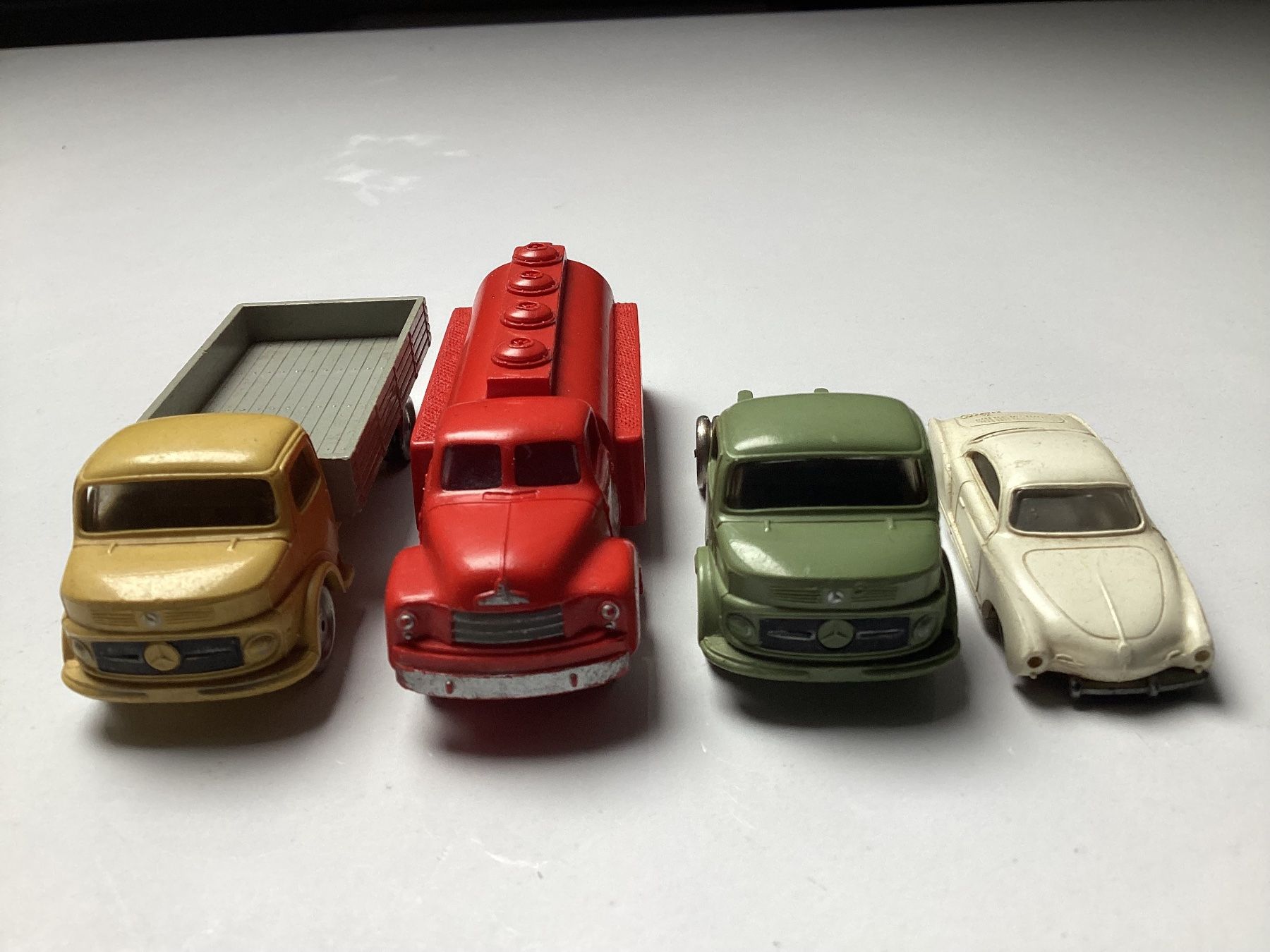 Lego Spielzeuge: Lot mit 4 alten 1:87 "LEGO FAHRZEUGEN“ aus den 60er Jahren – Gebraucht aus Bachenbülach von frifrafrosch 2