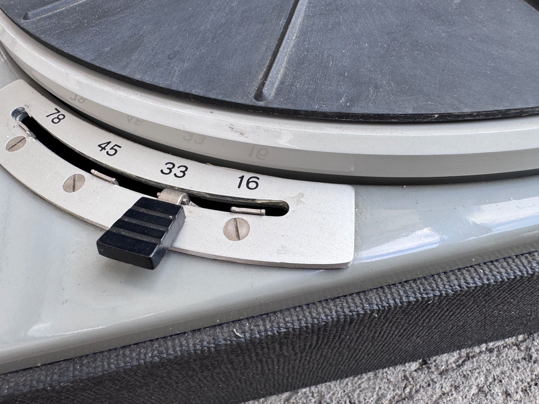 Lenco Plattenspieler: LENCO L70 Heavy Platter – Gebraucht aus Zürich von Tapehead 8