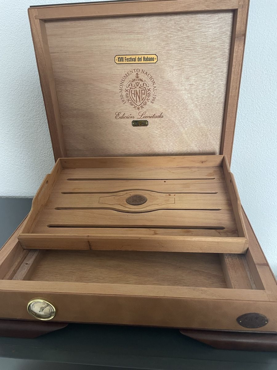 Humidore: Limitierter Humidor Handarbeit  – Gebraucht aus Rüti ZH von kar_xx9l 8