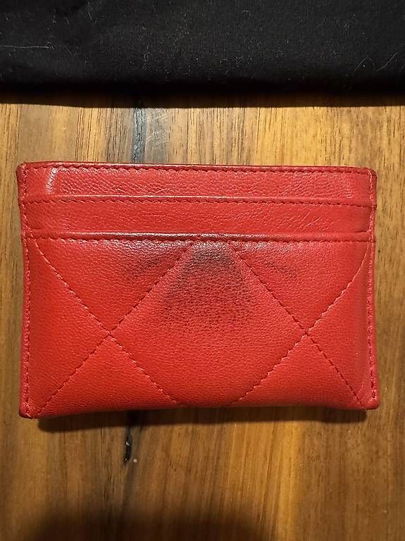 Chanel Altro in  Abbigliamento & Accessori: Chanel Kartenetui 19 in Rot – Usato da Glattbrugg venduto da jvasovic 2