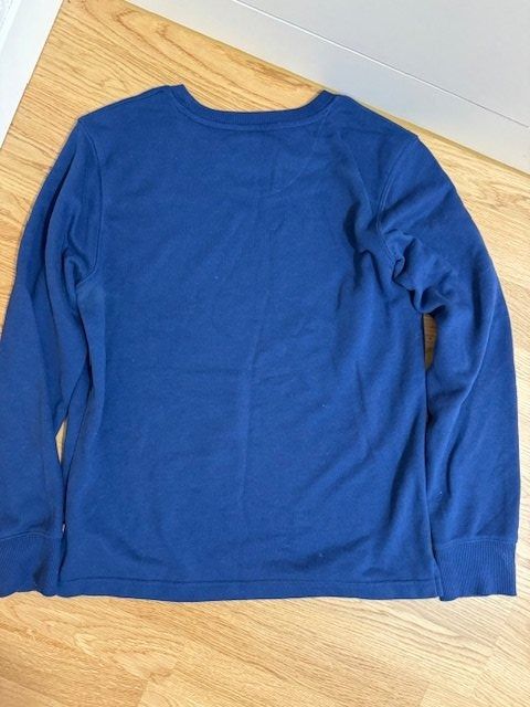 Levi's Hemden, T-Shirts & Polos: Levis Langarmshirt Gr.176 wie neu – Gebraucht aus Wabern von MagdalenaWabern 3
