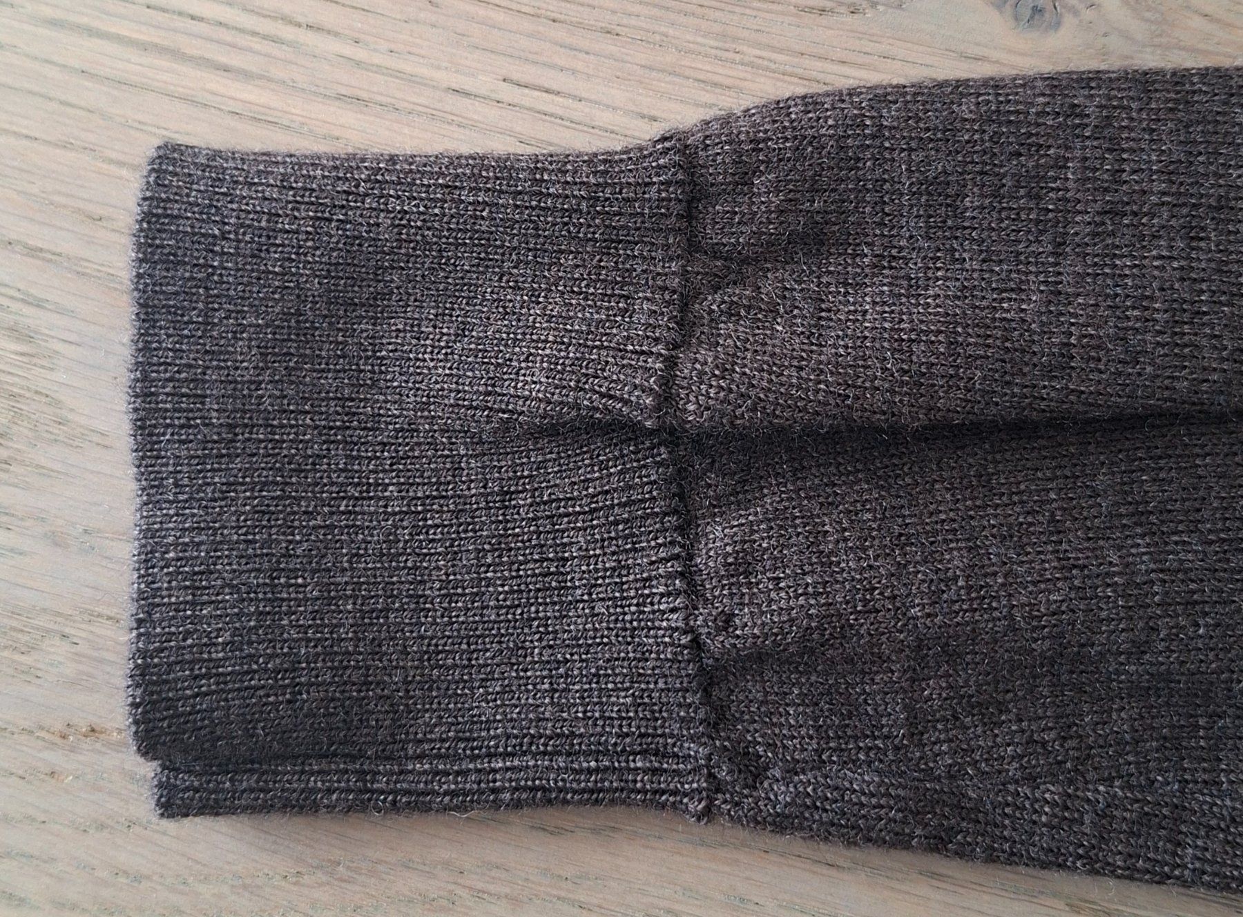 Maglioni & Felpe: Herren Pullover, braun, Feinstrick, M/L gebraucht – Usato da Emmenbrücke venduto da thokasaluni 1