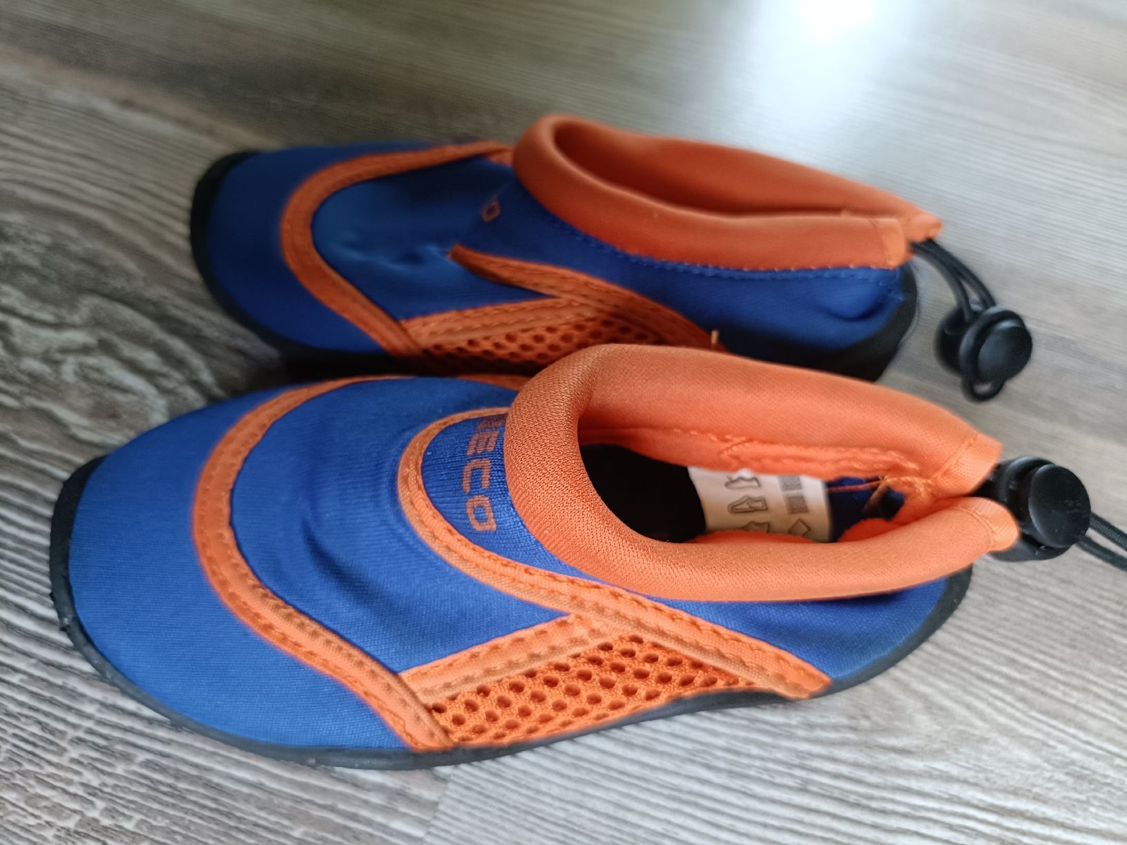 Scarpe per ragazzi: Wasserschuhe Gr. 22 – Usato da Tenniken venduto da Pasci1990 1