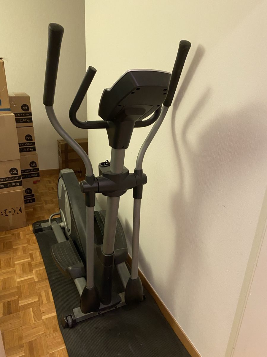 NordicTrack Hometrainer: Vélo elliptique à donner – Nuovo (secondo la descrizione) da Chavannes-Renens venduto da luc_2zlp 2