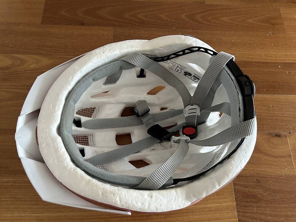 Caschi: Velohelm UVEX Junior 52-57 – Usato da Flawil venduto da cowgirl2010 2