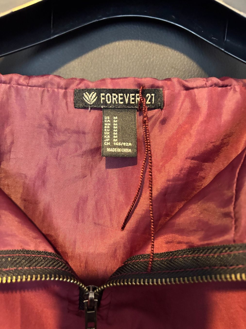 Giacche: Forever 21 Übergangs Jacke, Burgunder, Gr. M – Usato da Arbon venduto da Balu1889 2