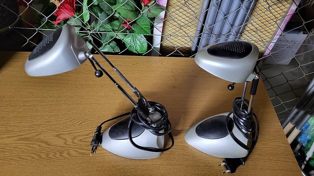 Lampade: Nachttischlampen grau oder blau – Usato da Sarnen venduto da monfur