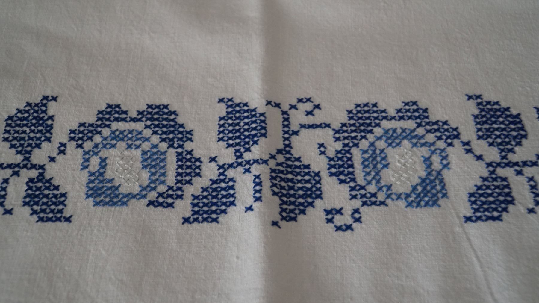 Biancheria da letto: Handtuchbehang 110x52cm. – Usato da Bern venduto da Antikbatik 3