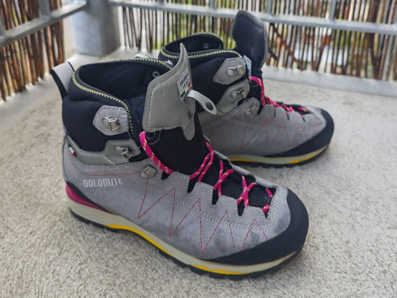 Dolomite Scarpe da donna: Damen Dolomite Wanderschuh Torq Tech GTX Grösse 40 – Usato da Bern venduto da naedlee 2
