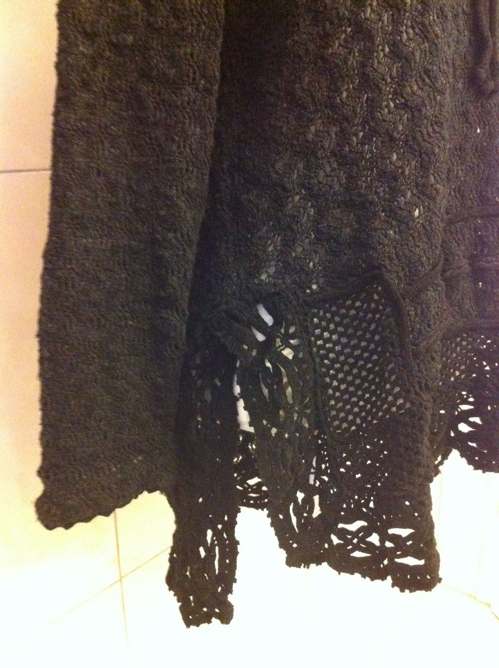 Maglioni & Felpe: Vintage Damen Pullover Patchwork Chenille Spitze schwarz L – Usato da Zürich venduto da rar_b2y9 2
