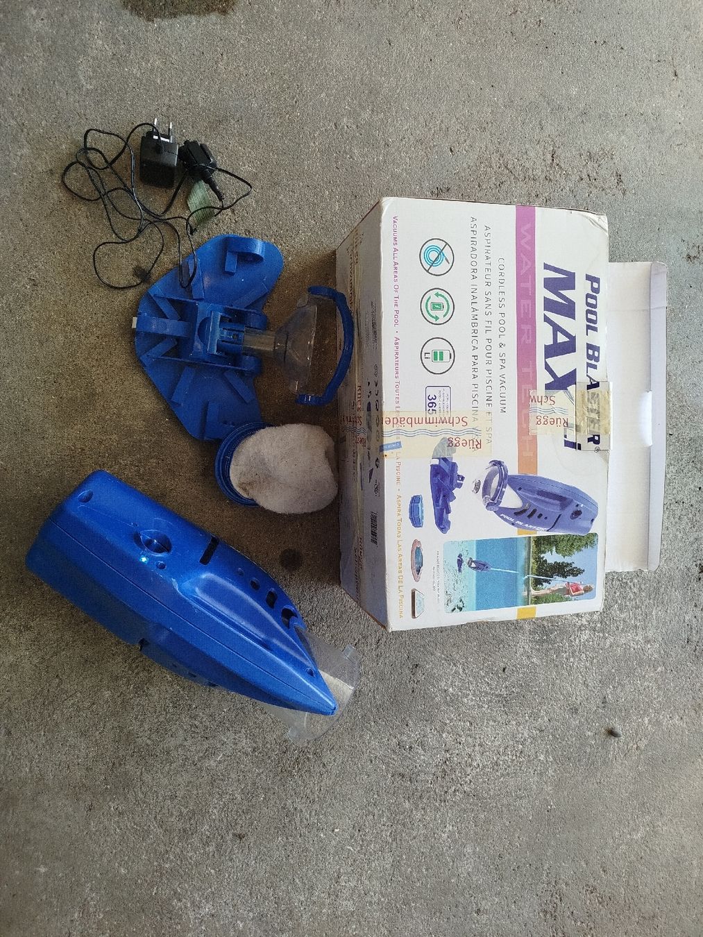 Piscine: Pool Blaster Max Cordless Pool and Spa Vacuum, Poolsauger – Usato da Steg im Tösstal venduto da KiwiGrafikMaurer