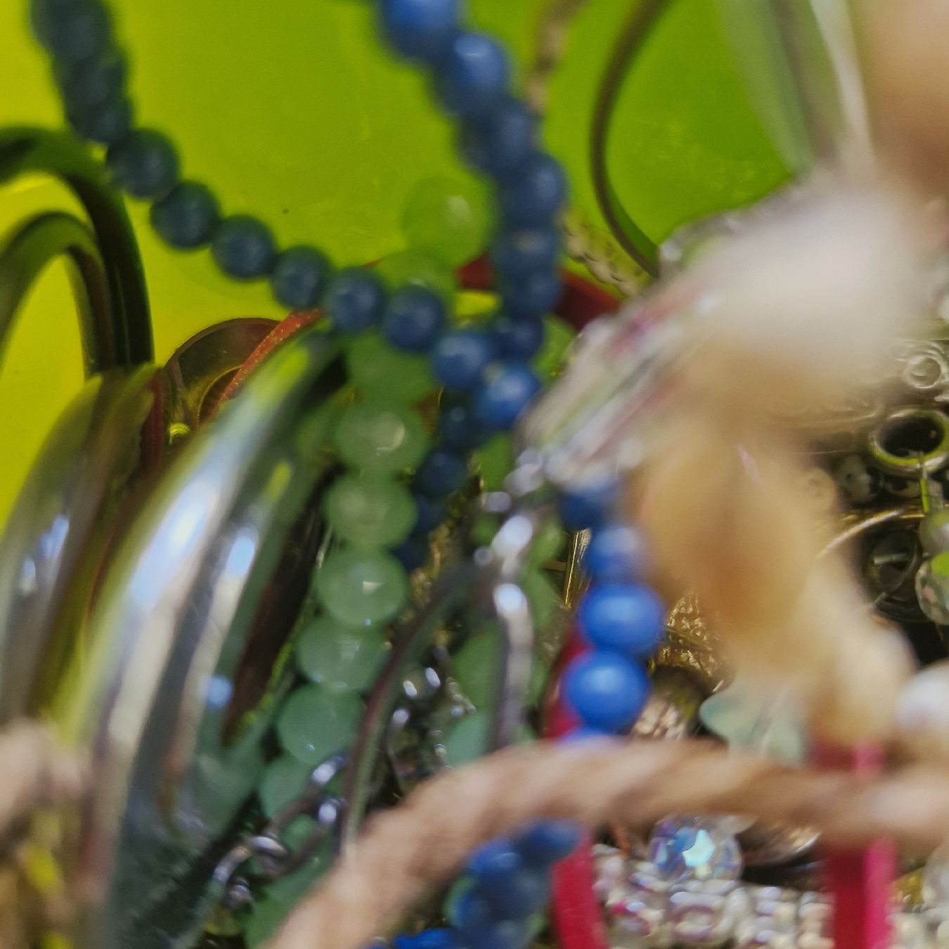 Altri gioielli: boîte à bijoux mystères – Usato da Neuchâtel venduto da yas_zdb7 4