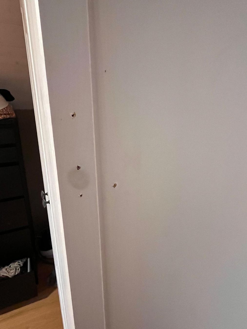 Armoires: armoire ikea enfant Sundvik blanche – D'occasion à Bottens par dji_qxv9 2
