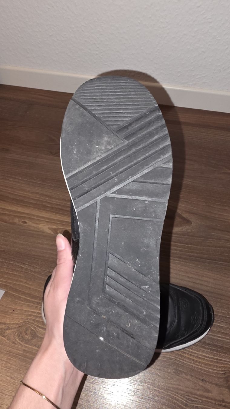 Guess Scarpe da donna: Guess Sneakers, Schwarz, Grösse 38/39 – Usato da Wetzikon ZH venduto da secondhandsfashion 2