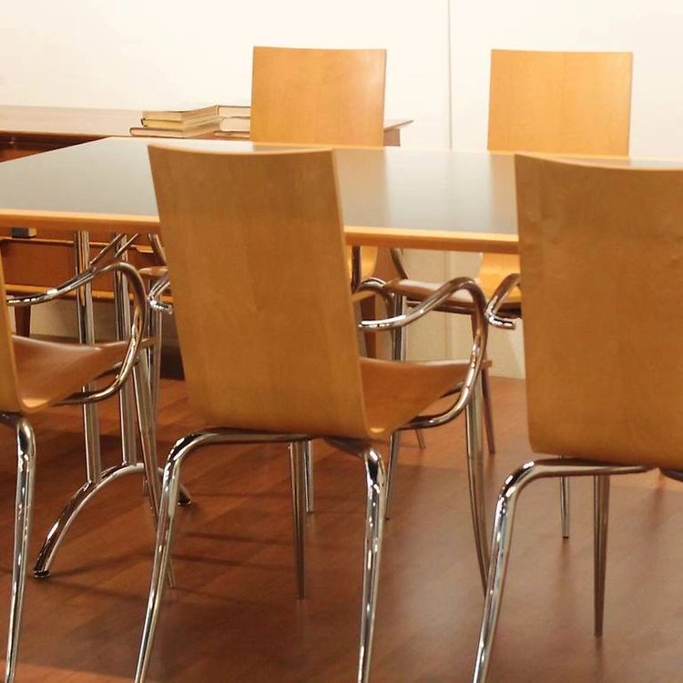 Tische: 20 große, stabile Klapptische 2 m x 1 Preis pro Tisch ⚠️ – Gebraucht aus Beromünster von VSNC