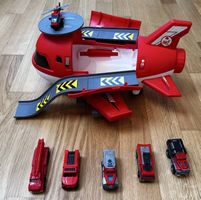 Feuerwehrflugzeug Spiel mit Autos