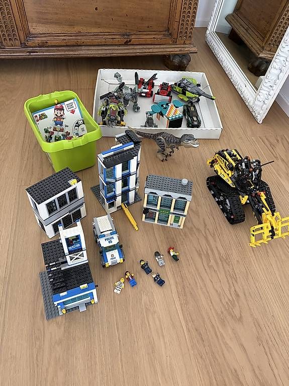 Giocattoli: Box mit diversen Lego  – Usato da Kilchberg ZH venduto da rom_6bf7