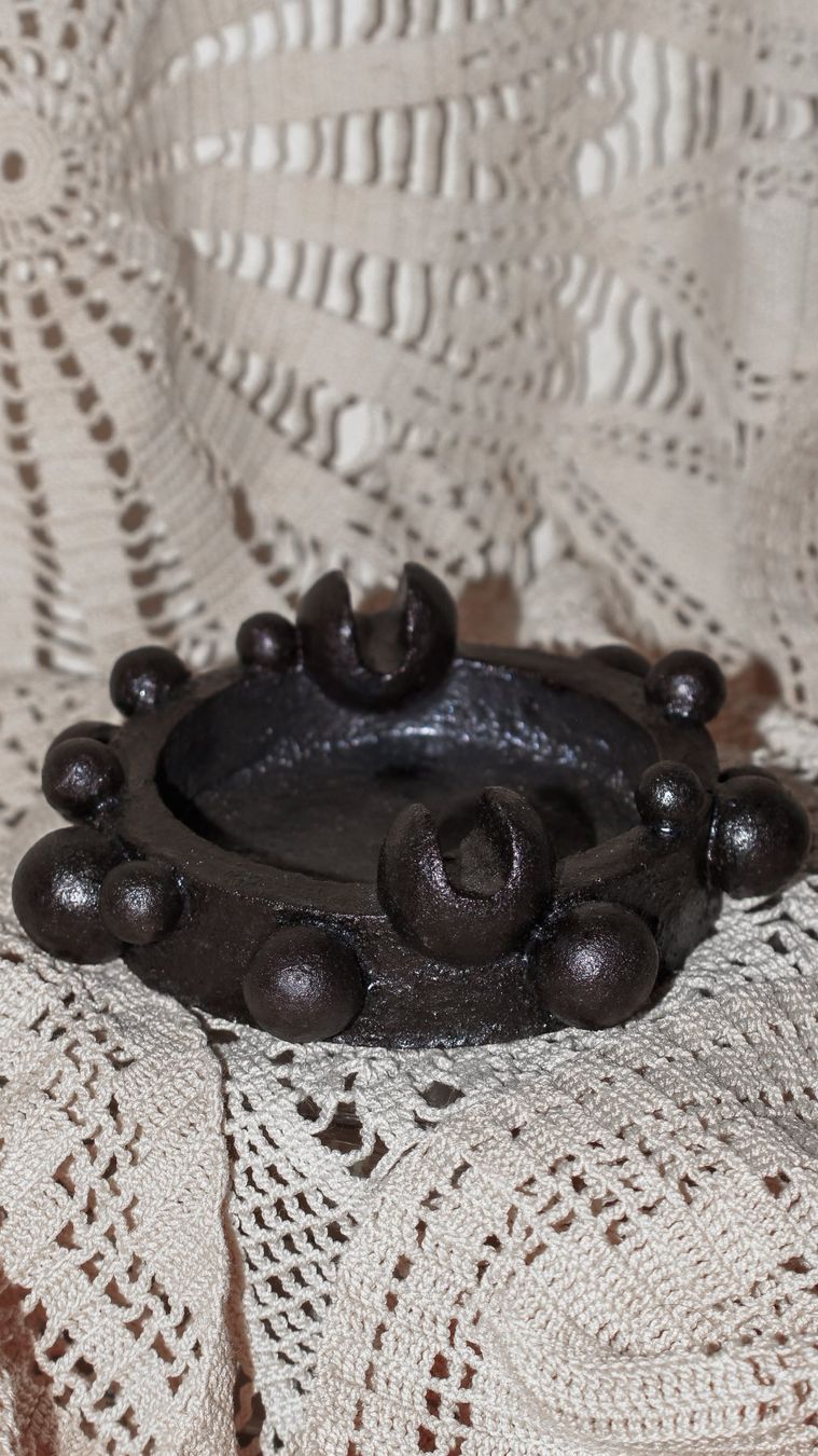 Portacenere: Handmade Ceramic Ashtray 🖤 – Nuovo e nell'imballaggio originale da Grellingen venduto da angels.of.horror