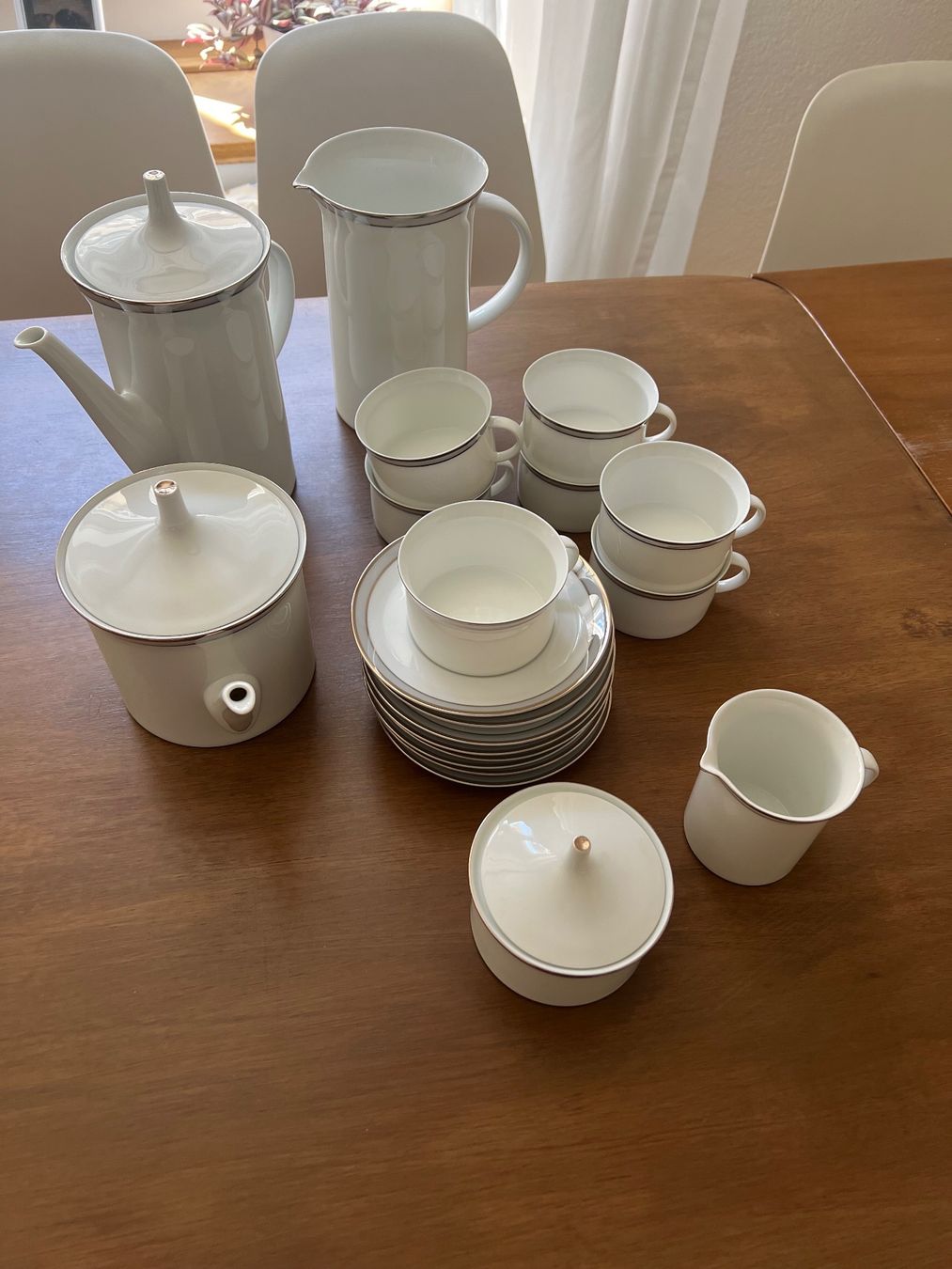 Set di piatti: Rosenthal Germany Tee/Kaffeeset weiss mit Silberran – Nuovo (secondo la descrizione) da Zürich venduto da AngelaS1989