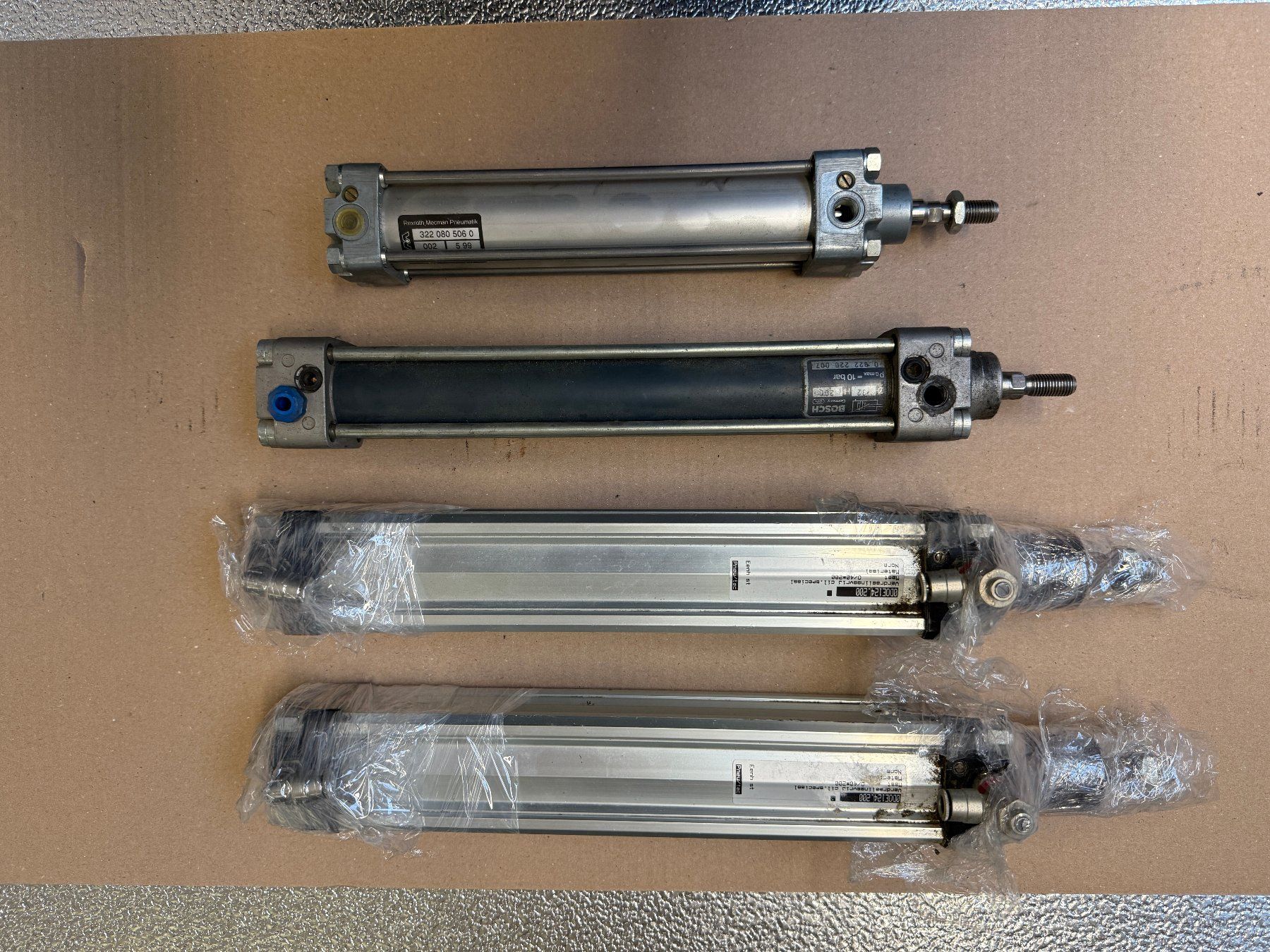 Sonstige Elektronik: Div. Pneumatikzylinder – Gebraucht aus Basel von Mirko00