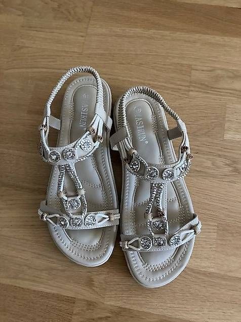 Scarpe da donna: Damen Riemchen Sandalen – Usato da Ostermundigen venduto da makra48 2