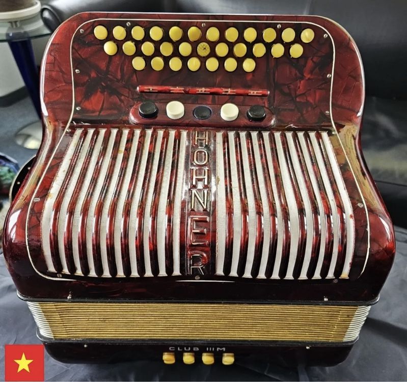 Hohner Club IIIM Akkordeon / Concertina Kaufen auf Ricardo