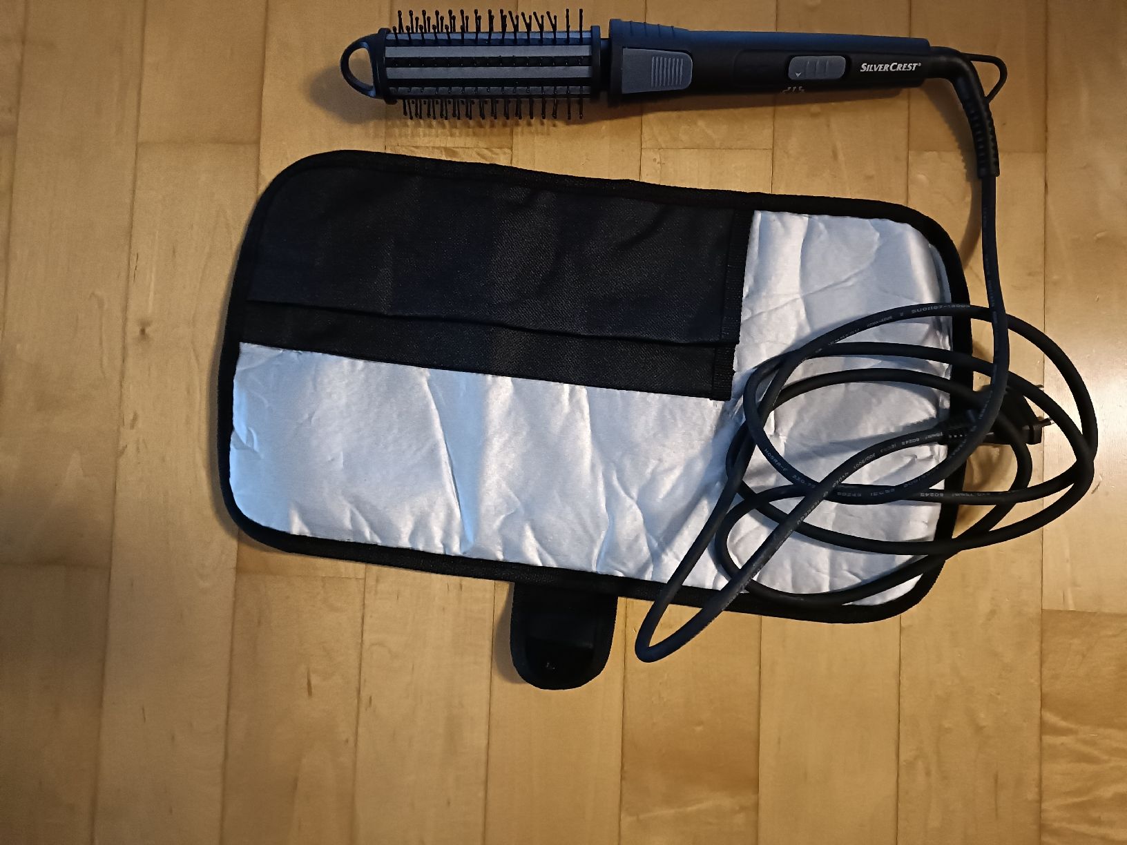 Piastre & Arricciacapelli: Babyliss - Lockenbürste neu – Nuovo (secondo la descrizione) da Gossau SG venduto da scania1509 1