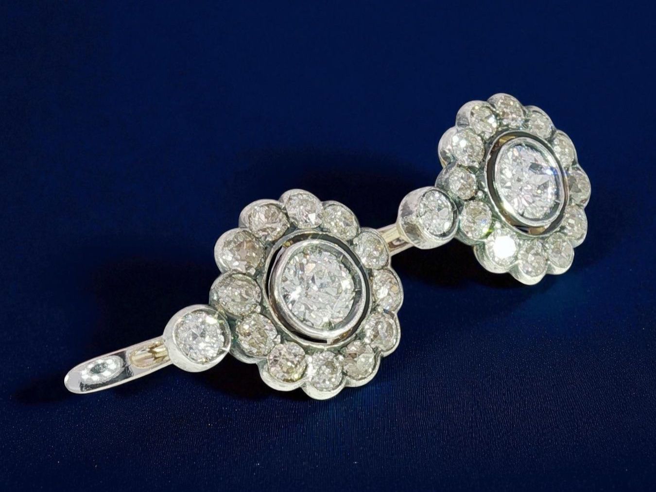 Orecchini pendenti & Orecchini a lobo: Antik Viktorianische 4,8ct Diamant-Cluster-Ohrringe – Usato da Embrach venduto da estzeh1 3