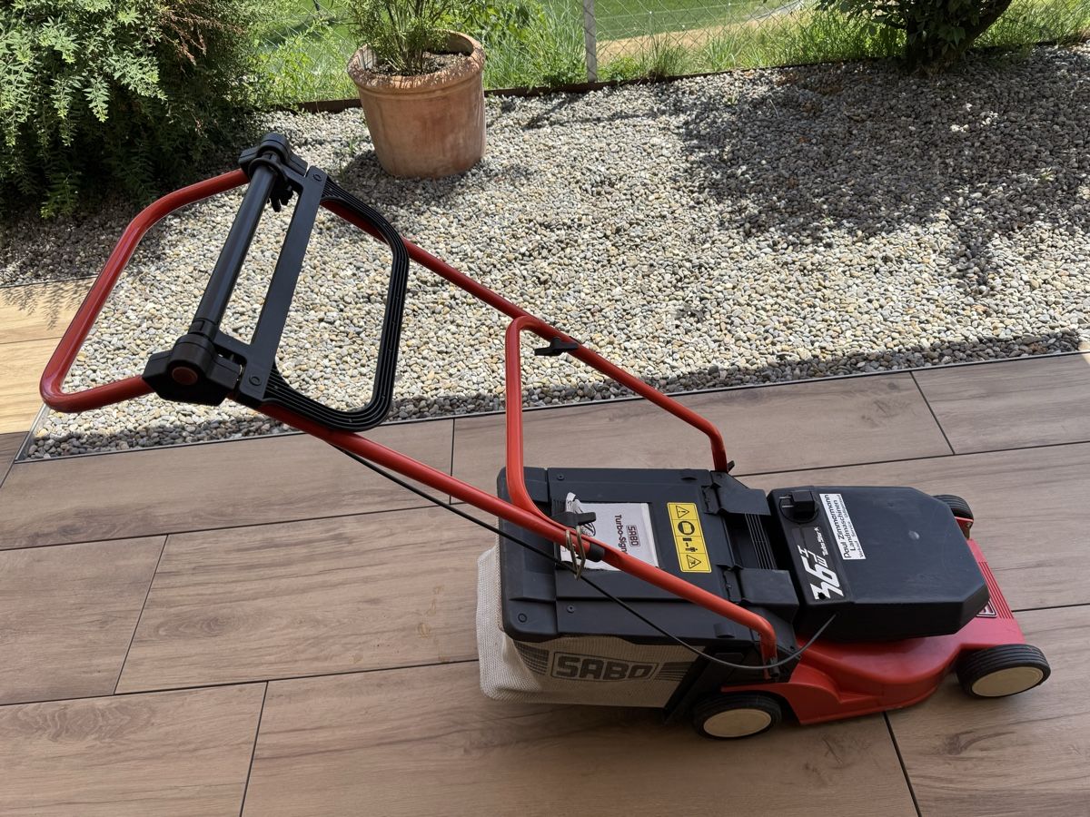 Tagliaerba: Elektro-Rasenmäher SABO – Usato da Küssnacht am Rigi venduto da legacy3.0