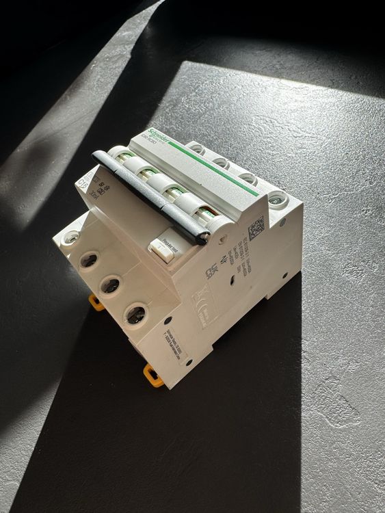 Interrupteur Différentiel FI/LS 16A 30mA Type A - RCBO 1P+N 6kA 230V Protection Surcharge