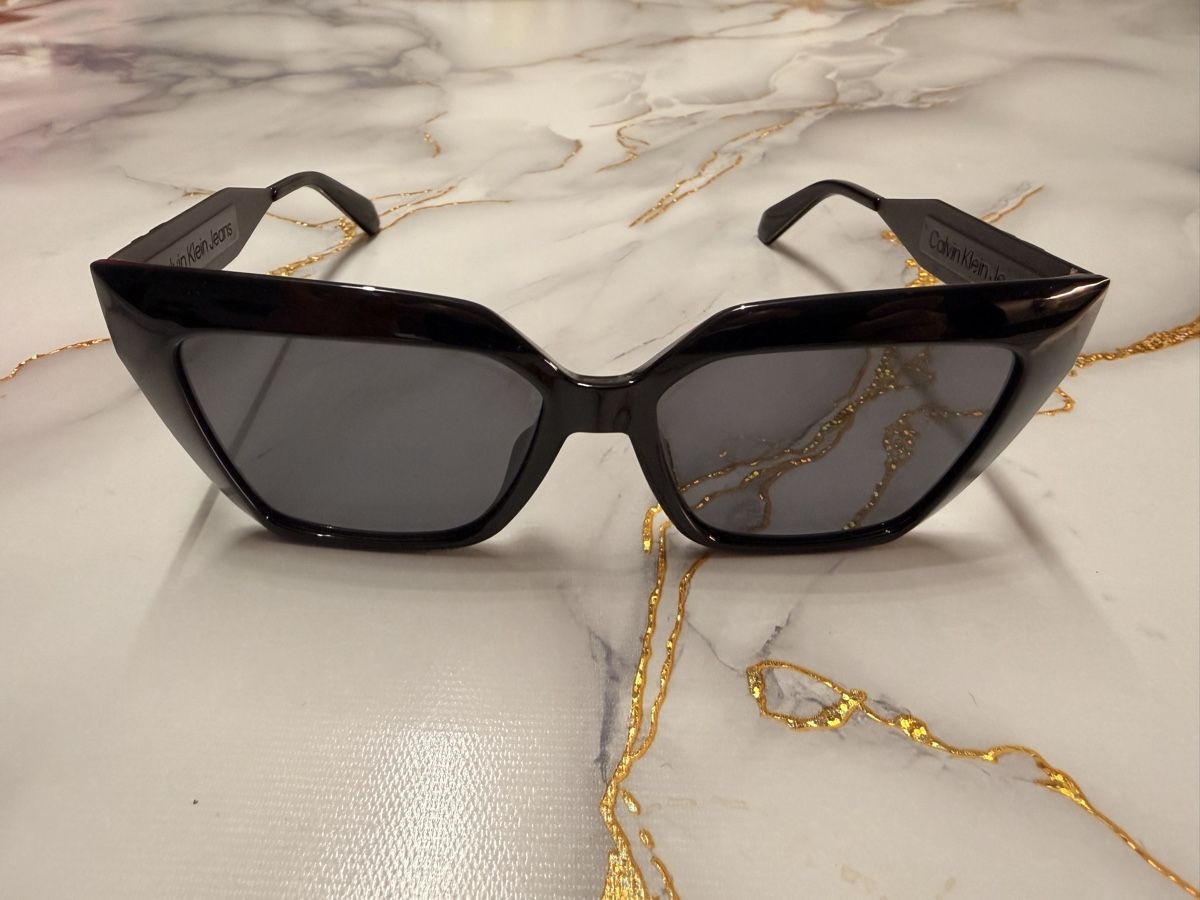Calvin Klein Occhiali & Lenti: Sonnenbrille Calvin Klein – Usato da Massagno venduto da pokecoach 1